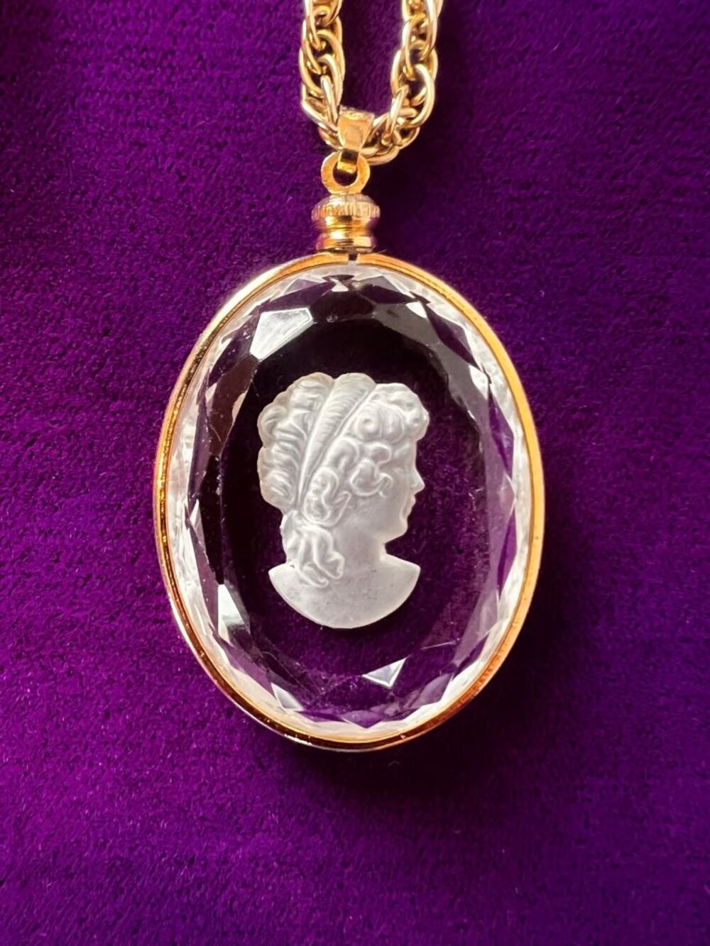 Vintage Cameo Necklace